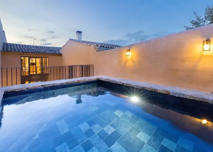 Longue Vie A La Reine - Piscine - Chateau Villa Carcassone